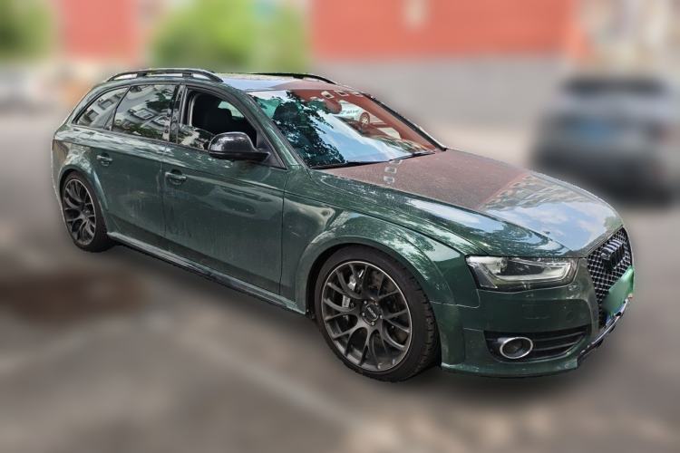 Used Audi A4 2014 40 TFSI allroad quattro plus version Front Right 45 Deg