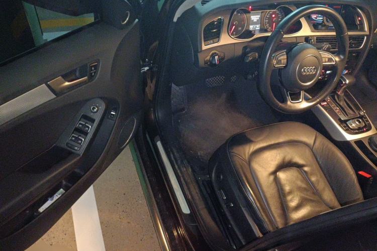 Used Audi A4 2014 40 TFSI allroad quattro plus version Driver Seat