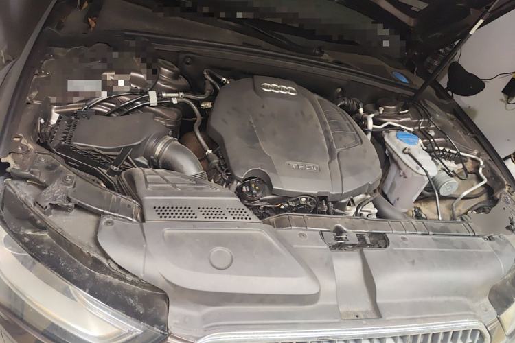 Used Audi A4 2014 40 TFSI allroad quattro plus version Engine Bay