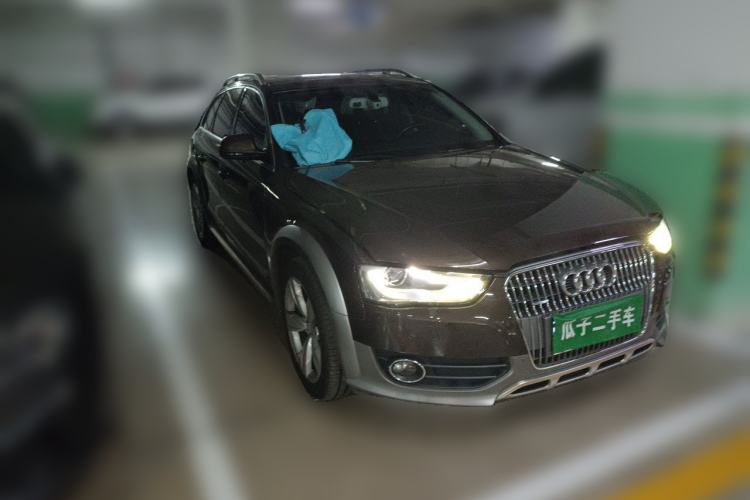 Used Audi A4 2014 40 TFSI allroad quattro plus version Front Right 45 Deg