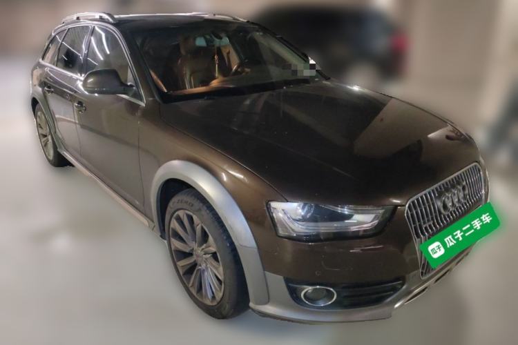 Used Audi A4 2014 40 TFSI allroad quattro plus version Front Right 45 Deg