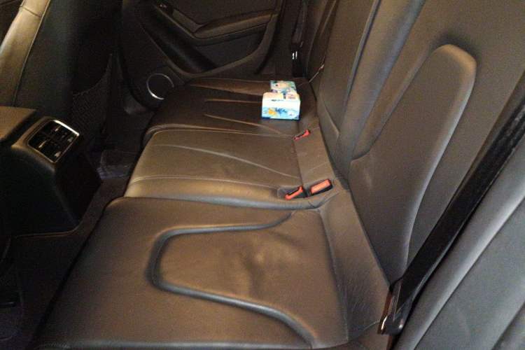 Used Audi A4 2014 40 TFSI allroad quattro plus version Left Rear Seat