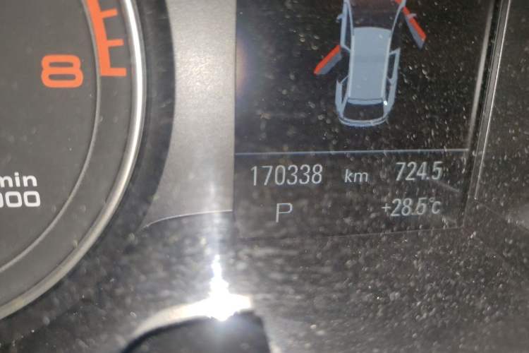 Used Audi A4 2014 40 TFSI allroad quattro plus version Odometer Close Up