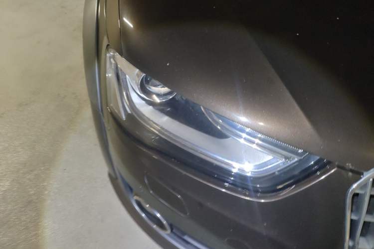 Used Audi A4 2014 40 TFSI allroad quattro plus version Right Front Headlight