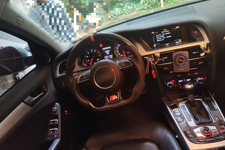 Used Audi A4 2014 40 TFSI allroad quattro plus version Steering Wheel