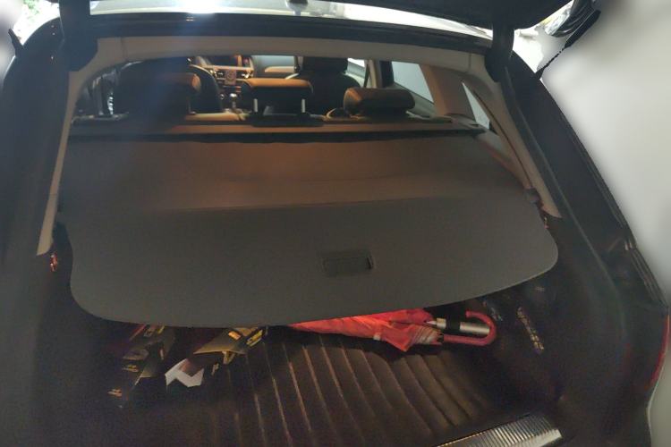 Used Audi A4 2014 40 TFSI allroad quattro plus version Trunk