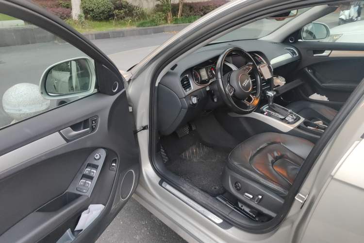 Used Audi A4 2014 40 TFSI allroad quattro plus version Driver Seat