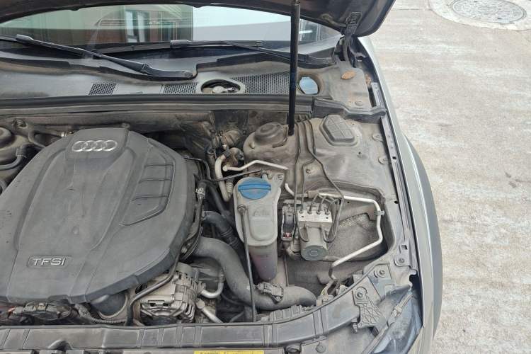 Used Audi A4 2014 40 TFSI allroad quattro plus version Engine Bay Left