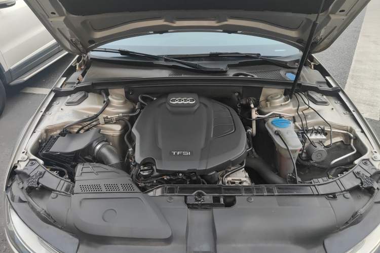 Used Audi A4 2014 40 TFSI allroad quattro plus version Engine Bay
