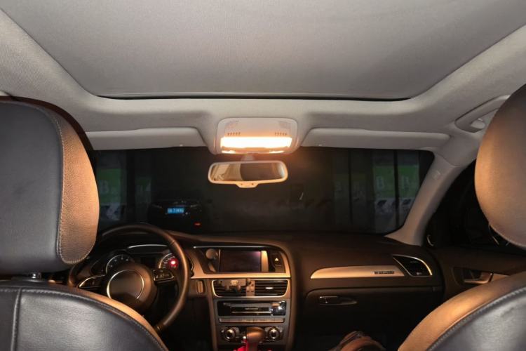 Used Audi A4 2014 40 TFSI allroad quattro plus version Headliner