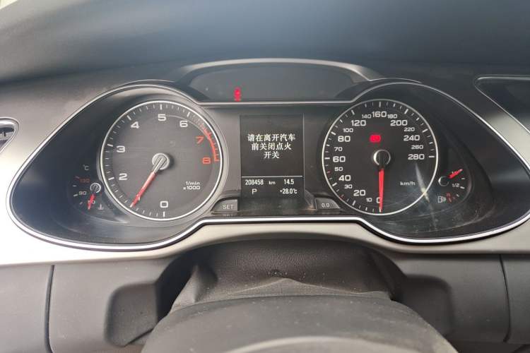 Used Audi A4 2014 40 TFSI allroad quattro plus version Instrument Cluster