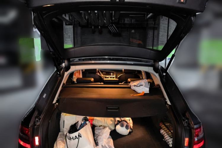 Used Audi A4 2014 40 TFSI allroad quattro plus version Trunk