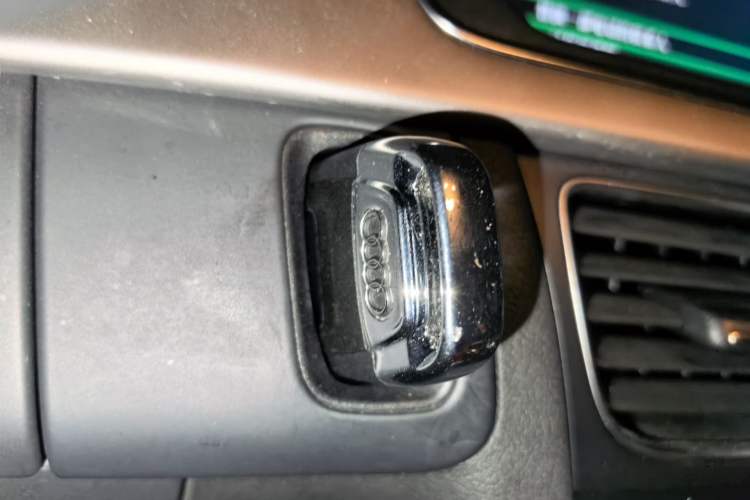 Used Audi A4 2014 40 TFSI allroad quattro plus version Vehicle Key