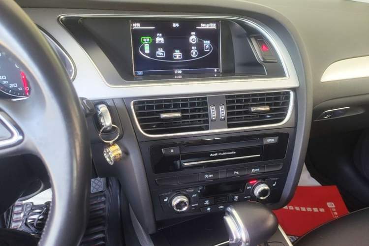 Used Audi A4 2014 40 TFSI allroad quattro plus version Audio And AC Panel