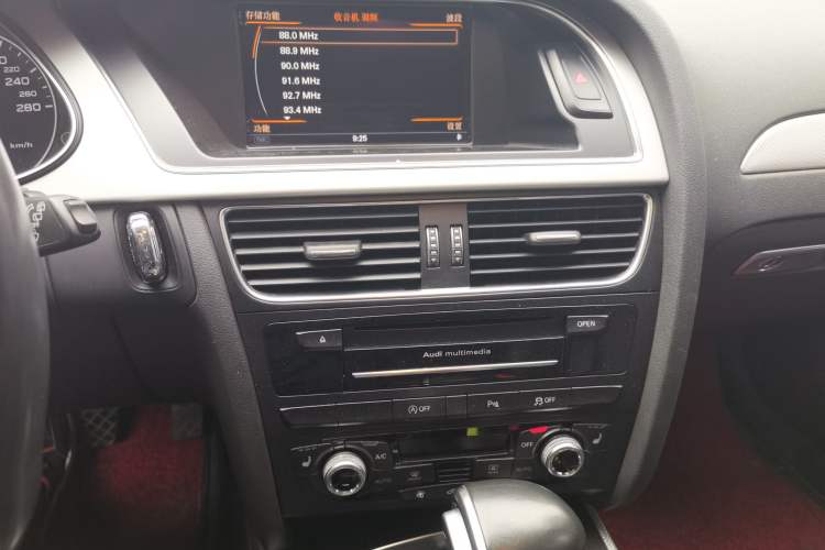 Used Audi A4 2014 40 TFSI allroad quattro plus version Audio And AC Panel