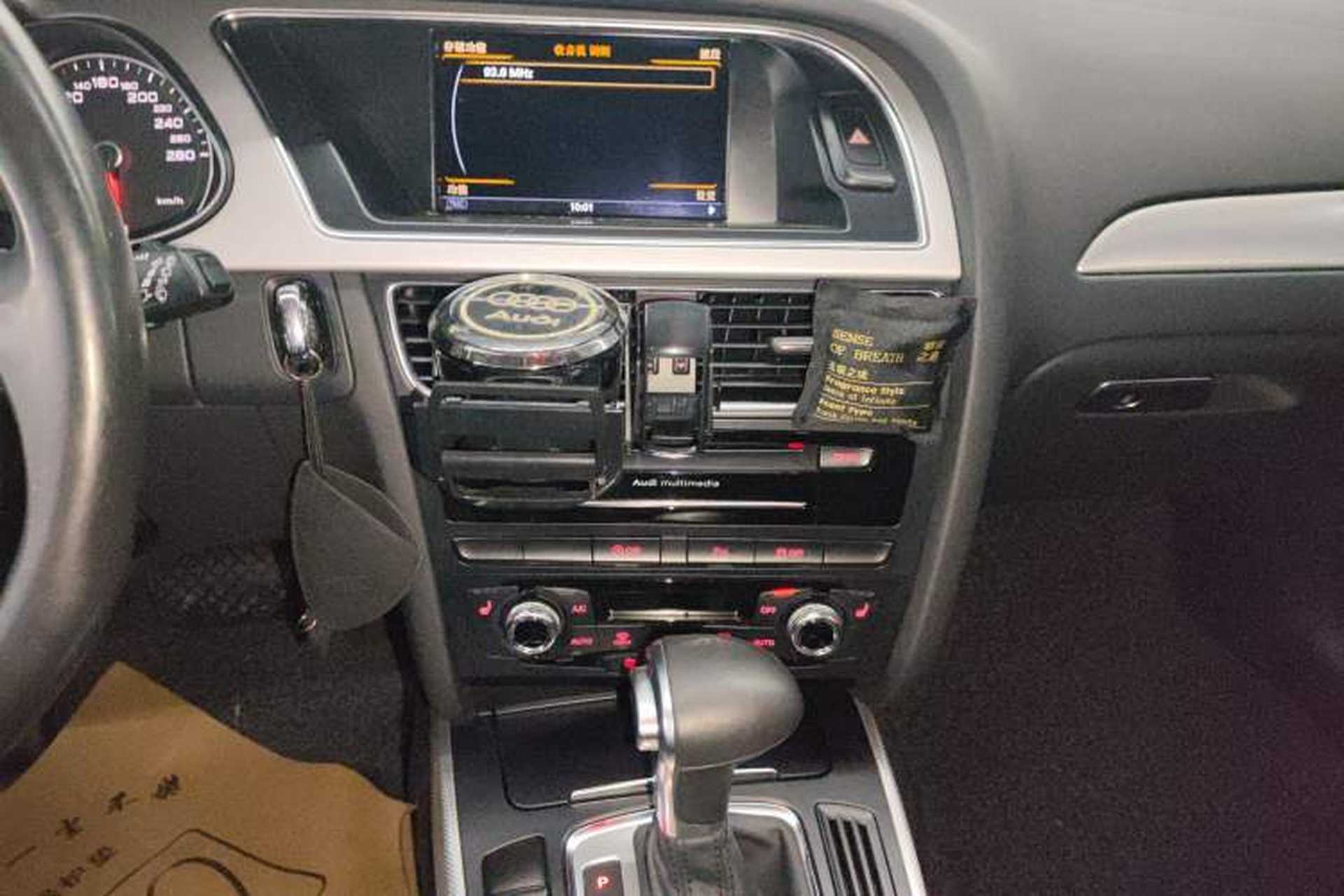 Used Audi A4 2014 40 TFSI allroad quattro plus version Audio And AC Panel