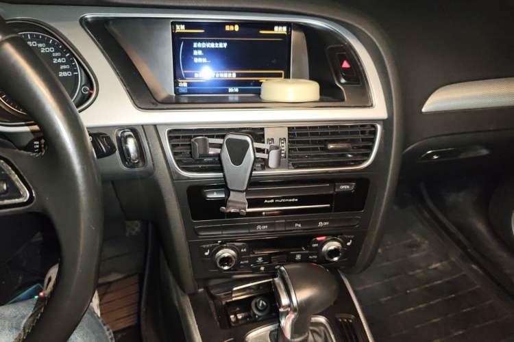 Used Audi A4 2014 40 TFSI allroad quattro plus version Audio And AC Panel