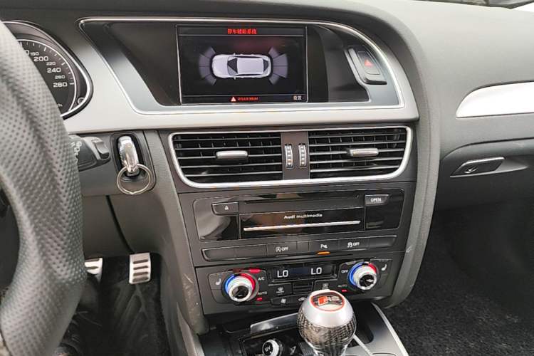 Used Audi A4 2014 40 TFSI allroad quattro plus version Audio And AC Panel