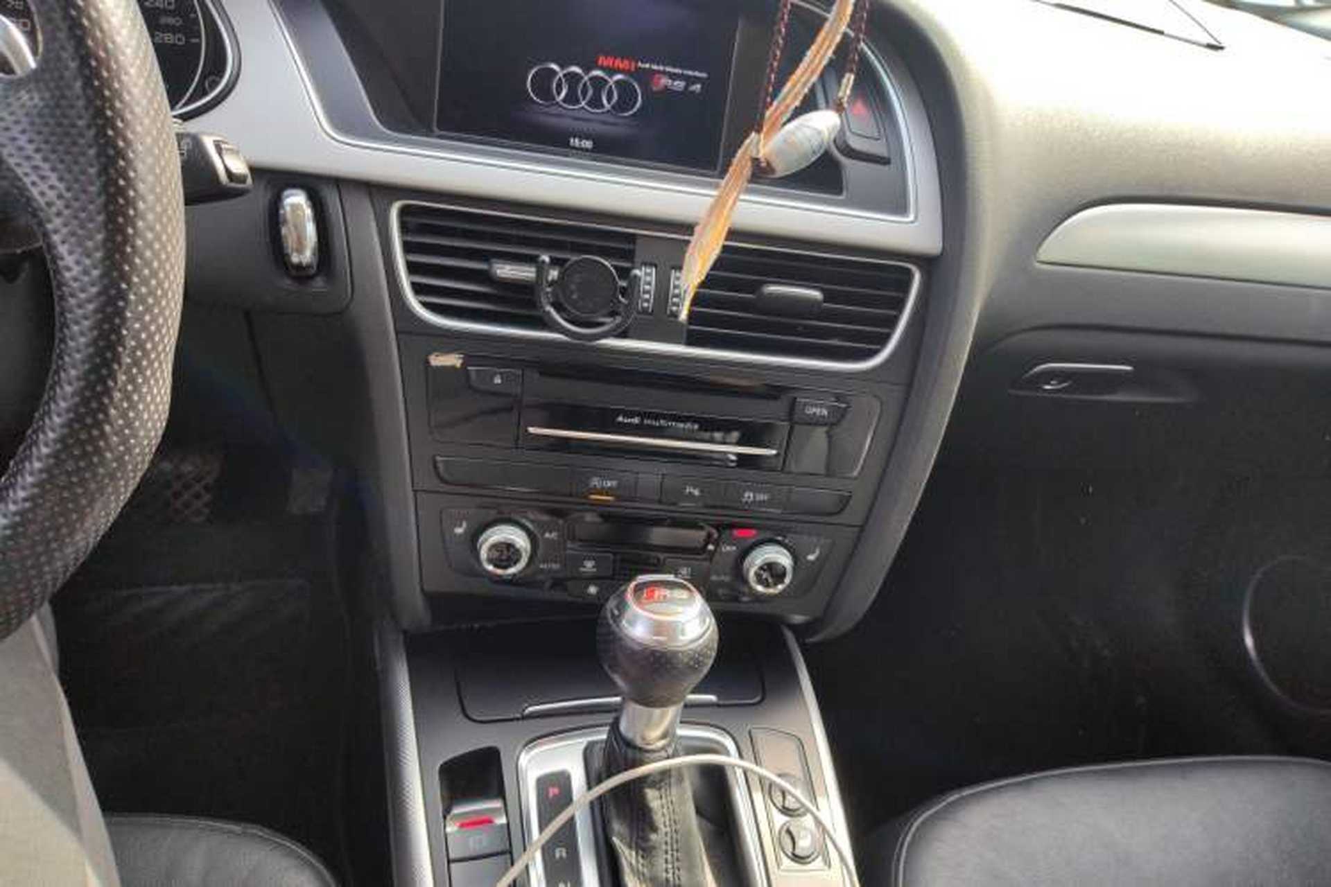 Used Audi A4 2014 40 TFSI allroad quattro plus version Audio And AC Panel