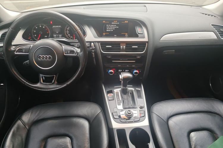 Used Audi A4 2014 40 TFSI allroad quattro plus version Center Console