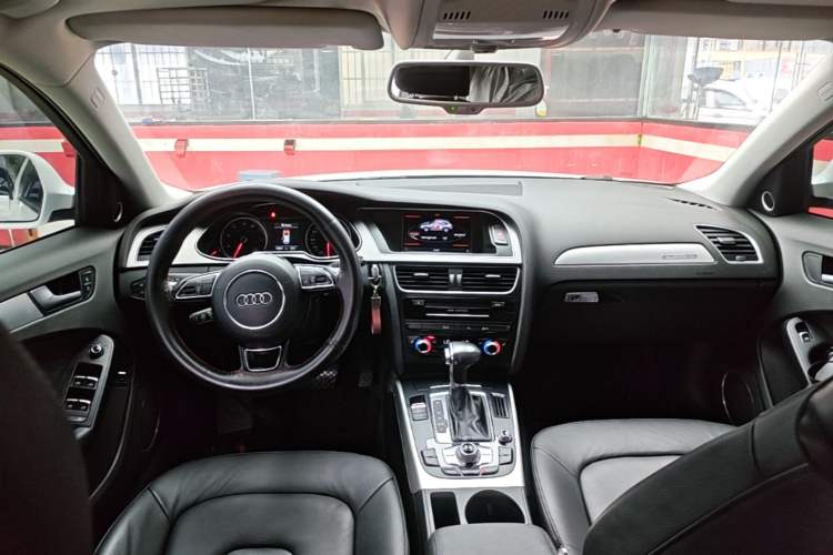 Used Audi A4 2014 40 TFSI allroad quattro plus version Center Console