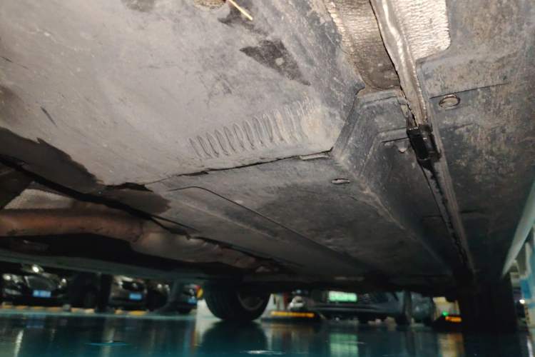 Used Audi A4 2014 40 TFSI allroad quattro plus version Chassis Front Left