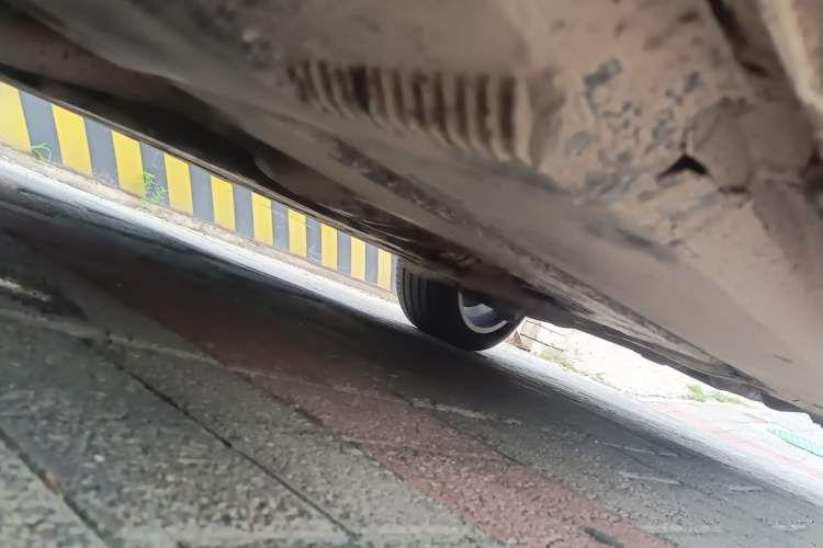 Used Audi A4 2014 40 TFSI allroad quattro plus version Chassis Front Left