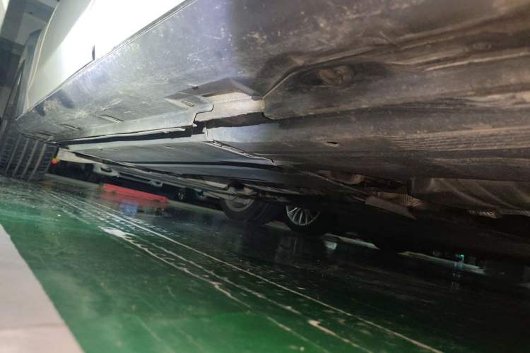 Used Audi A4 2014 40 TFSI allroad quattro plus version Chassis Rear Left