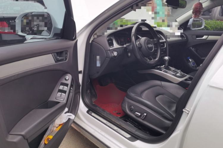 Used Audi A4 2014 40 TFSI allroad quattro plus version Driver Seat