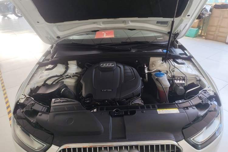 Used Audi A4 2014 40 TFSI allroad quattro plus version Engine Bay