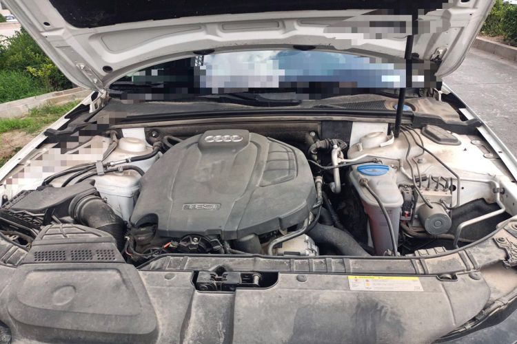 Used Audi A4 2014 40 TFSI allroad quattro plus version Engine Bay