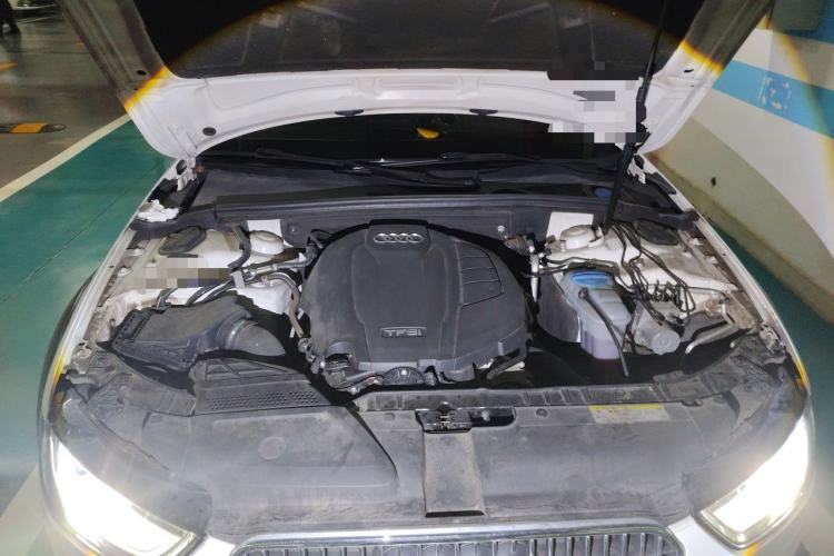 Used Audi A4 2014 40 TFSI allroad quattro plus version Engine Bay