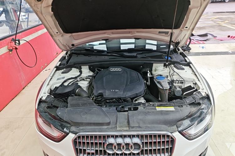 Used Audi A4 2014 40 TFSI allroad quattro plus version Engine Bay