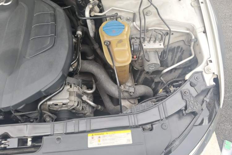 Used Audi A4 2014 40 TFSI allroad quattro plus version Engine Bay Left