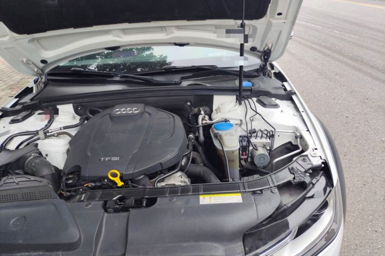 Used Audi A4 2014 40 TFSI allroad quattro plus version Engine Bay Left
