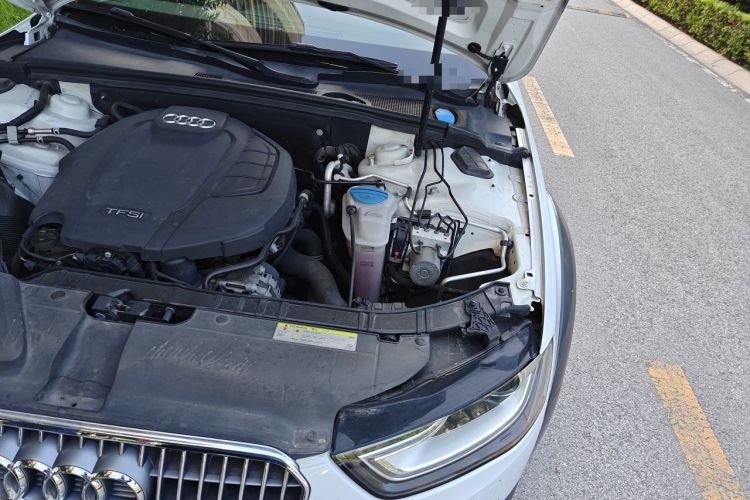Used Audi A4 2014 40 TFSI allroad quattro plus version Engine Bay Left