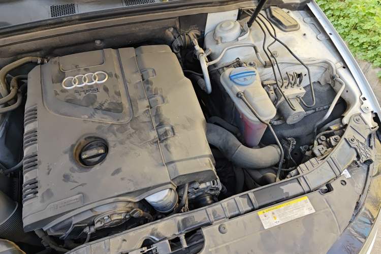 Used Audi A4 2014 40 TFSI allroad quattro Engine Bay Left