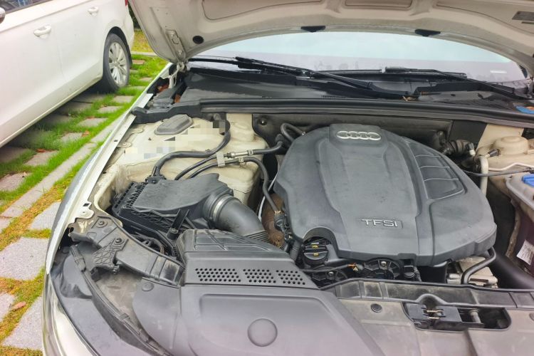 Used Audi A4 2014 40 TFSI allroad quattro plus version Engine Bay Right