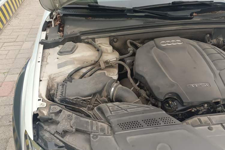 Used Audi A4 2014 40 TFSI allroad quattro plus version Engine Bay Right