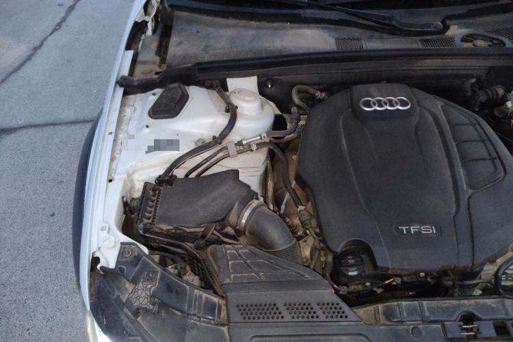 Used Audi A4 2014 40 TFSI allroad quattro plus version Engine Bay Right