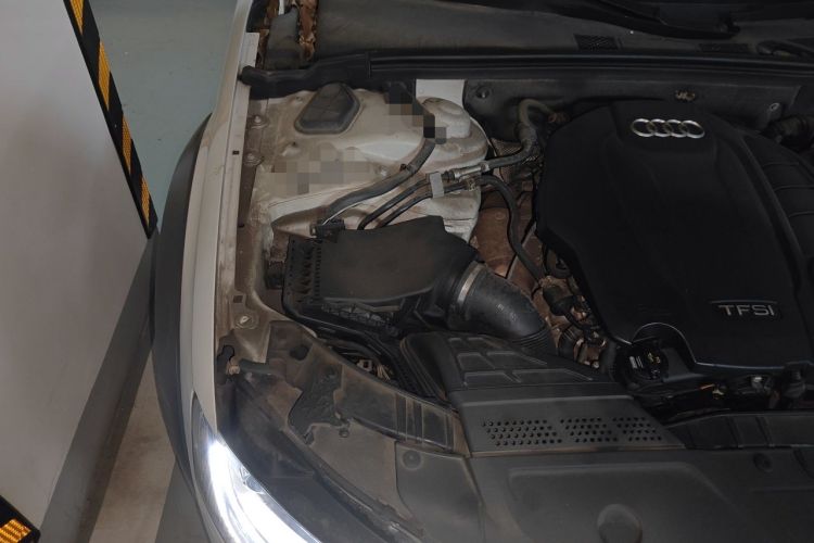 Used Audi A4 2014 40 TFSI allroad quattro plus version Engine Bay Right