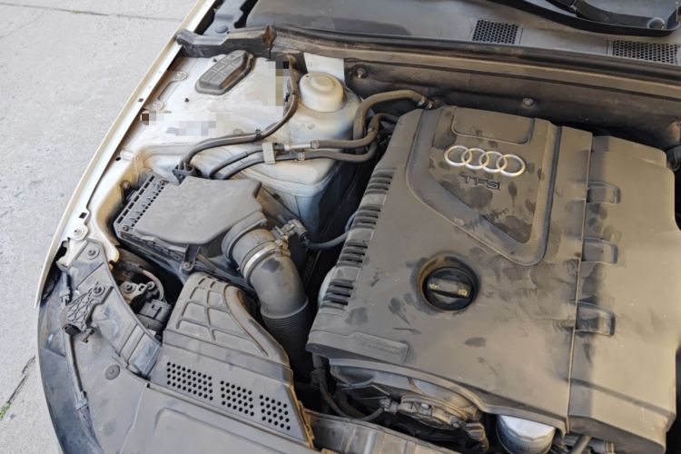 Used Audi A4 2014 40 TFSI allroad quattro Engine Bay Right