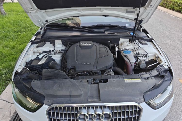 Used Audi A4 2014 40 TFSI allroad quattro plus version Engine Bay