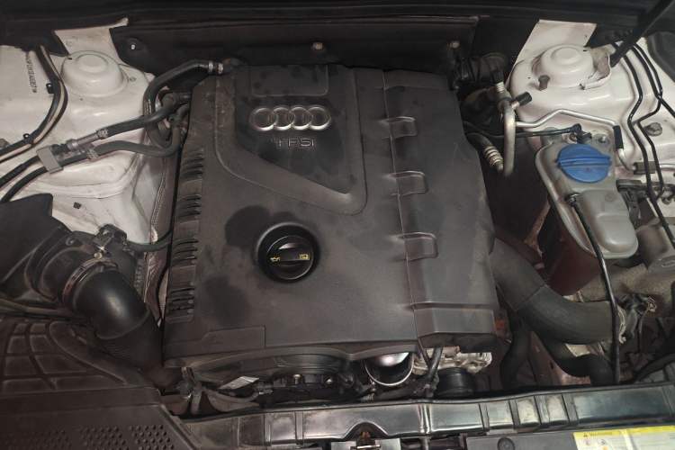 Used Audi A4 2014 40 TFSI allroad quattro Engine Bay
