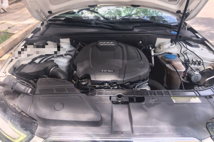 Used Audi A4 2014 40 TFSI allroad quattro plus version Engine Bay