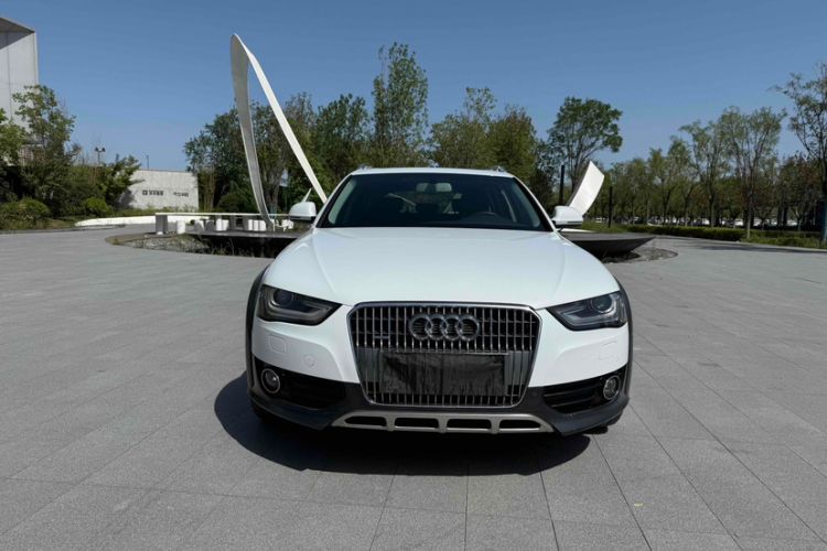 Used Audi A4 2014 40 TFSI allroad quattro plus version Exterior 1