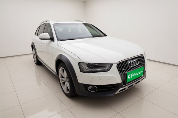 Used Audi A4 2014 40 TFSI allroad quattro plus version Exterior 2