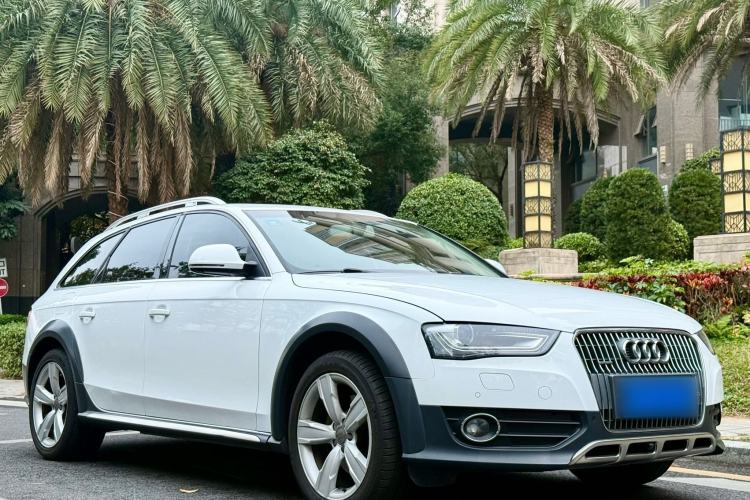 Used Audi A4 2014 40 TFSI allroad quattro plus version Exterior 2