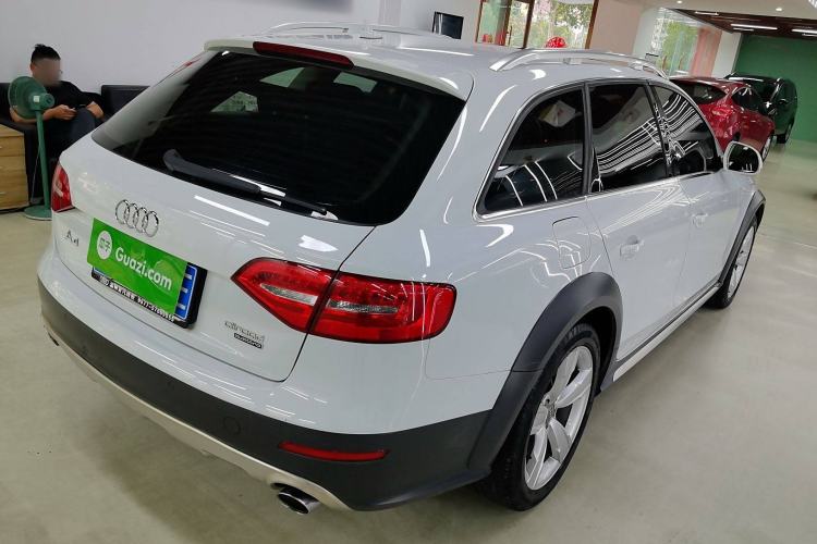 Used Audi A4 2014 40 TFSI allroad quattro plus version Exterior 3