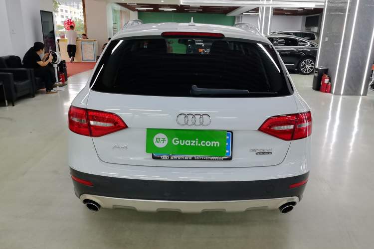 Used Audi A4 2014 40 TFSI allroad quattro plus version Exterior 4